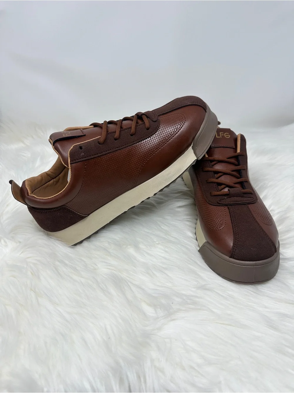 Chunky Sole Minimalist Casual Sneakers
